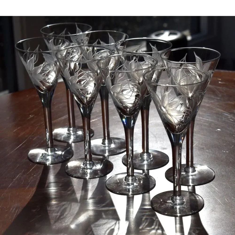 Set of 8 Hand-Blown & Etched Wine Glasses – UNK257 Pattern